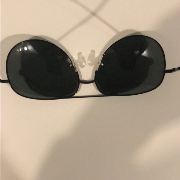 Unisex all black sunglasses - Picture 3 of 4